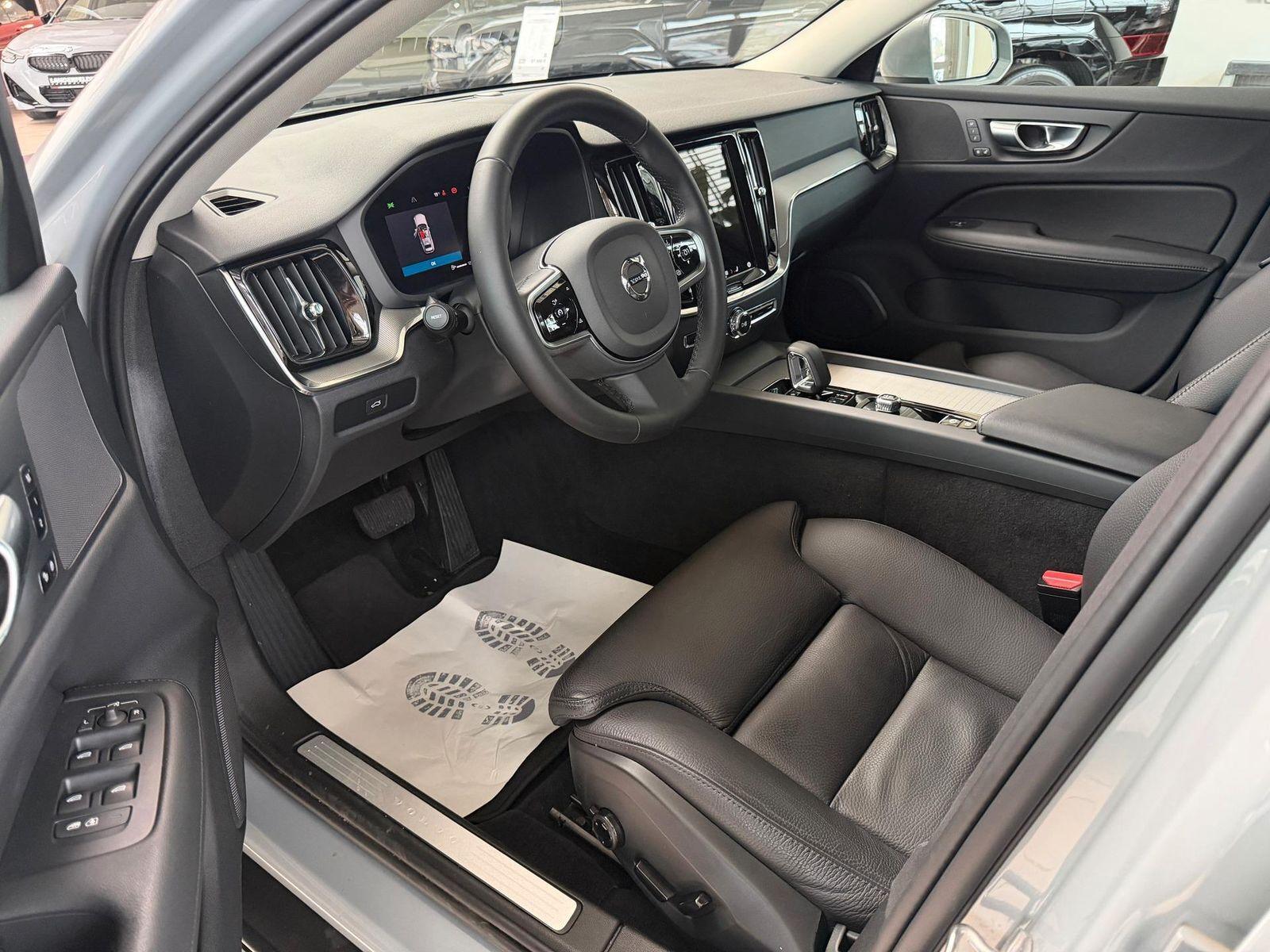 Volvo V60 Cross Country V60 Cross Country B4 AWD Plus*TPM*SHZ*RFK*DAB+*