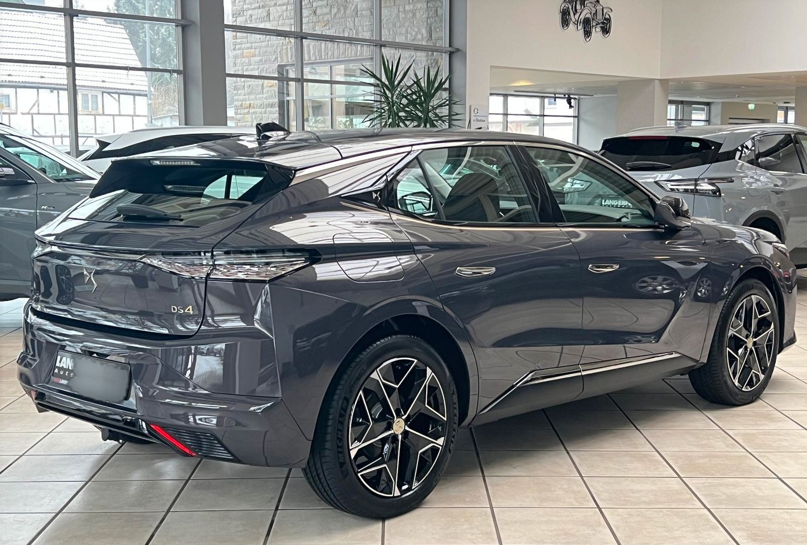 DS Automobiles DS4 1.2 Mild-Hybrid 136 Édition France RFK|AHK