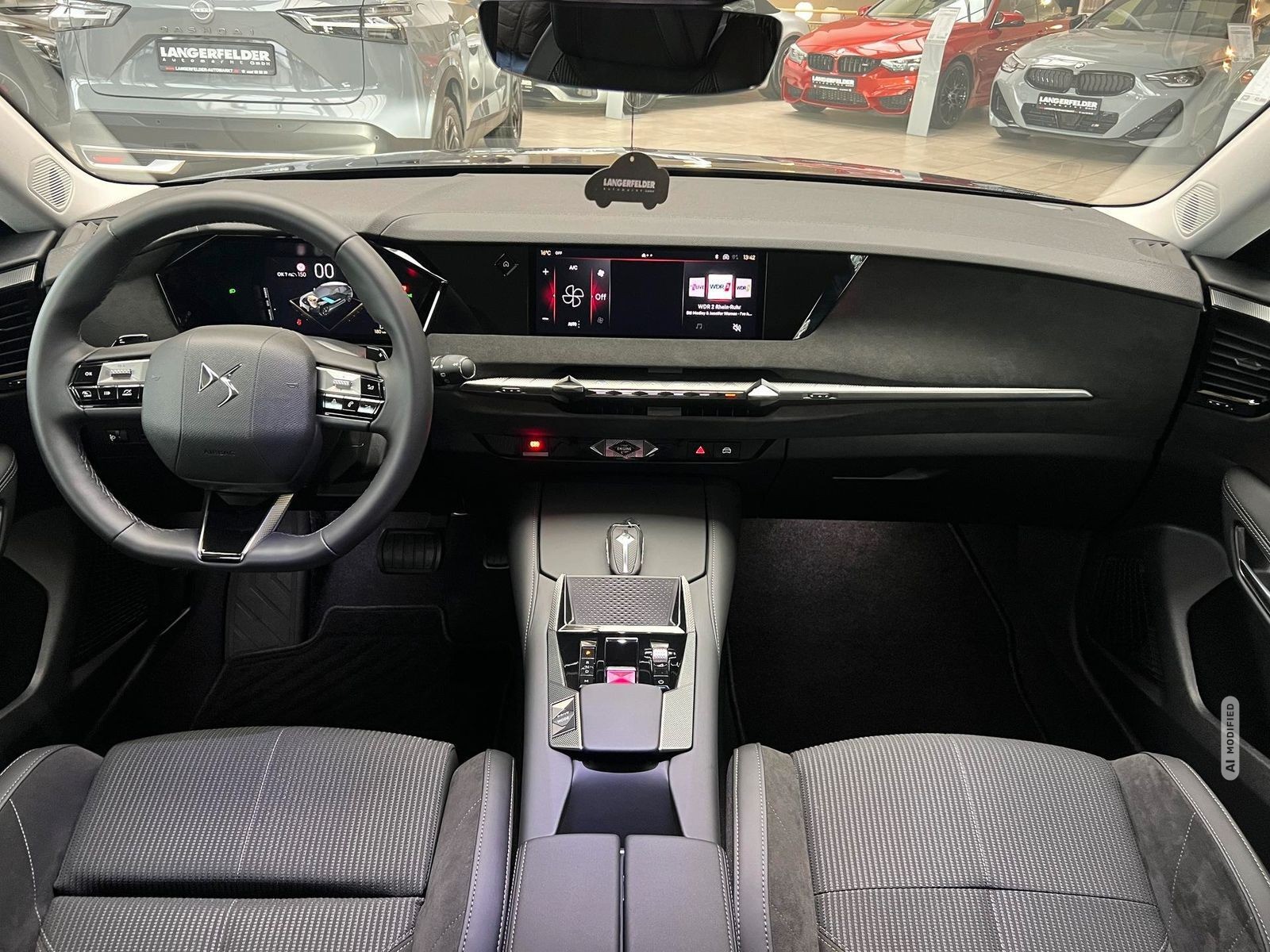 DS Automobiles DS4 1.2 Mild-Hybrid 136 Édition France RFK|AHK