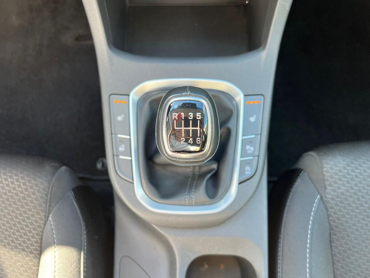 Hyundai i30 1.4 T-GDI - Navi - Sitz + Lenkradhzg - R.Kam - PDC