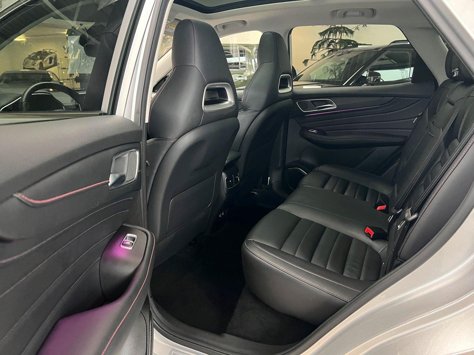 MG HS Luxury*ACC*360°*PANO*SHZ*NAV*CARPLAY*AMBIENT