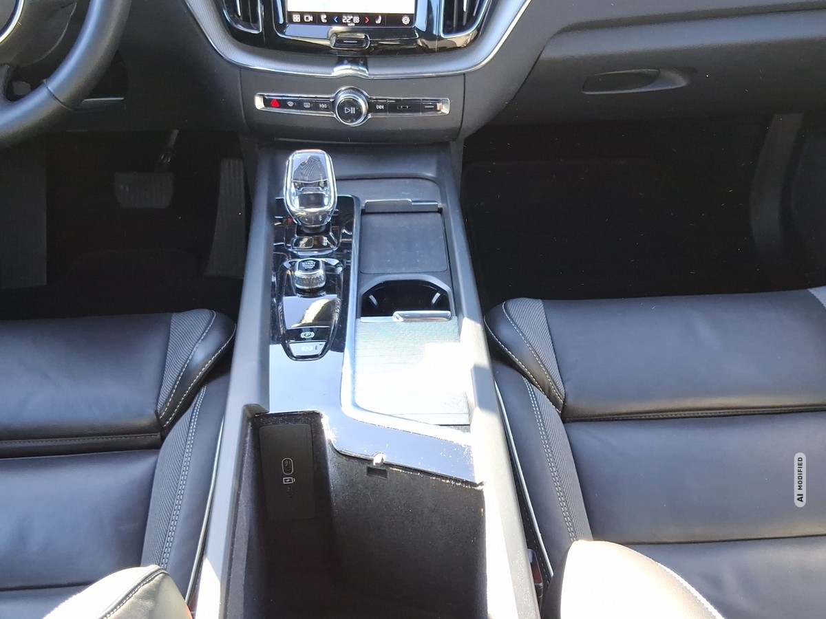 Volvo XC60 Plus Bright AWD*VOLL-LED*FAHRER-ASSIST-PAKET*360°CAM*