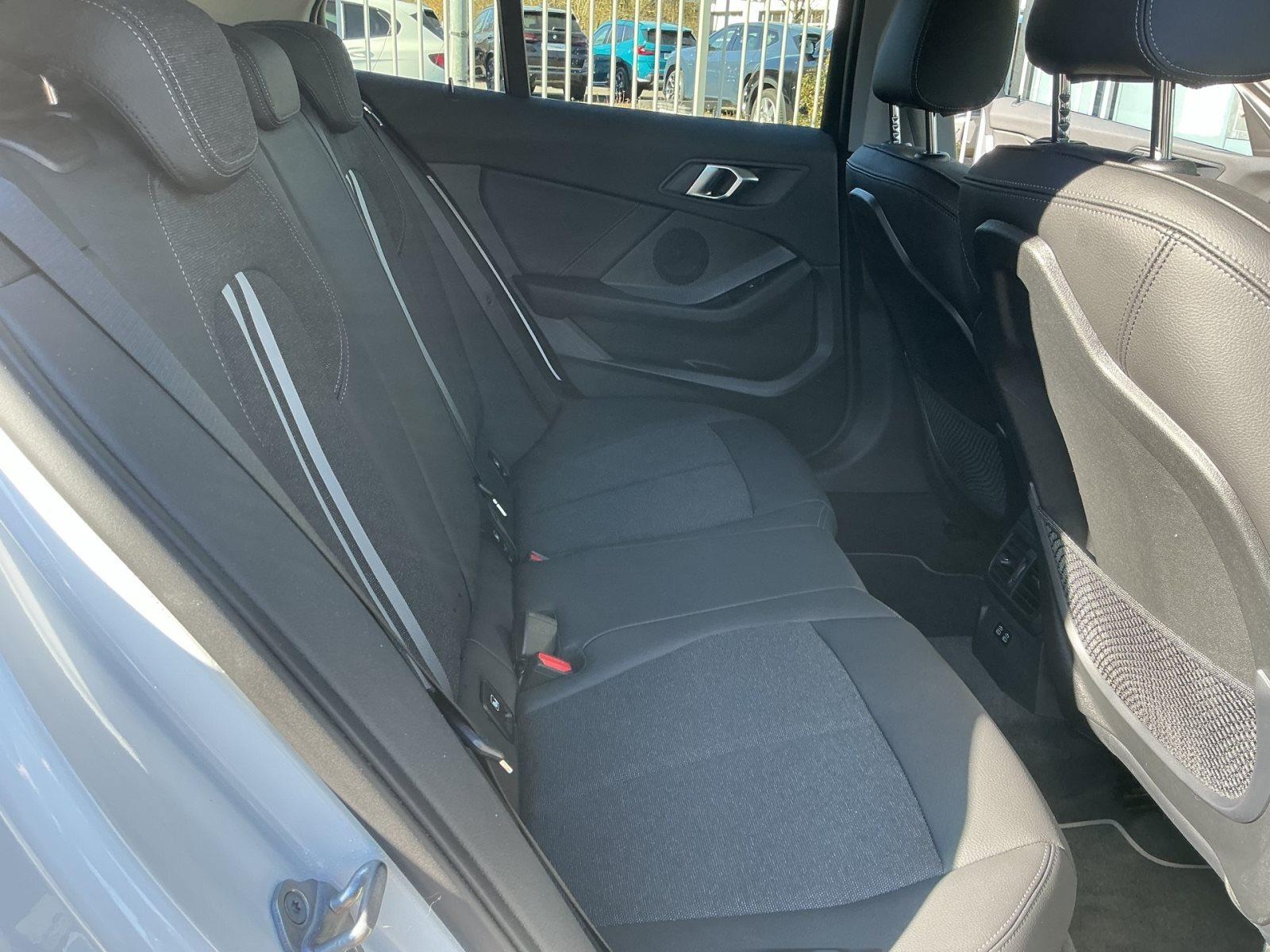 BMW 116 SPORT LINE LC PROF AHK LED GRA PDC DAB WLAN SHZG