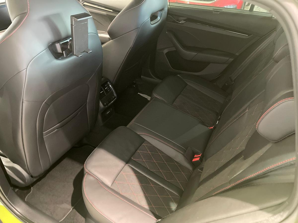 Skoda Octavia Combi RS I.V. Matrix Head Up 5J Garantie DCC