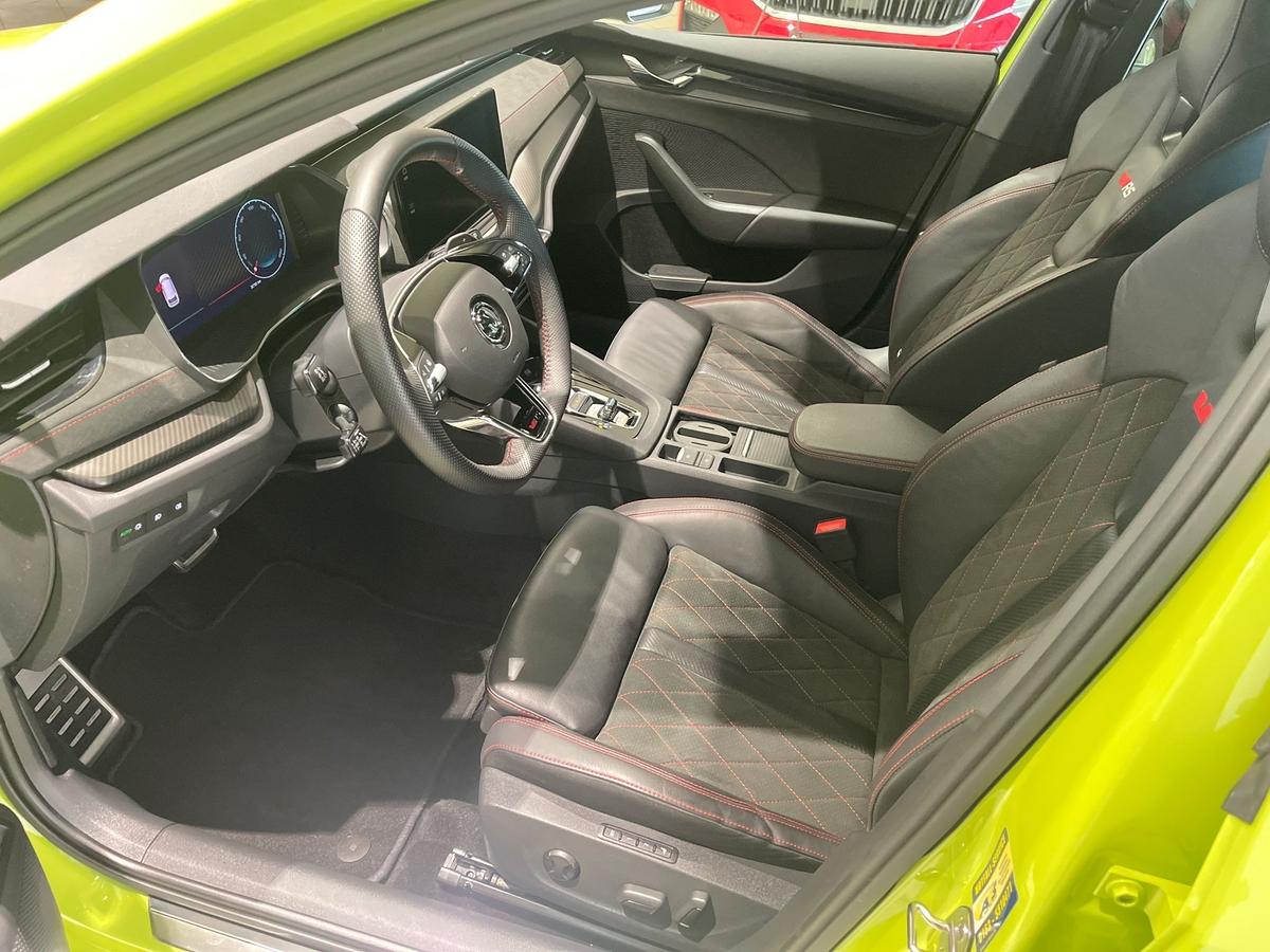 Skoda Octavia Combi RS I.V. Matrix Head Up 5J Garantie DCC