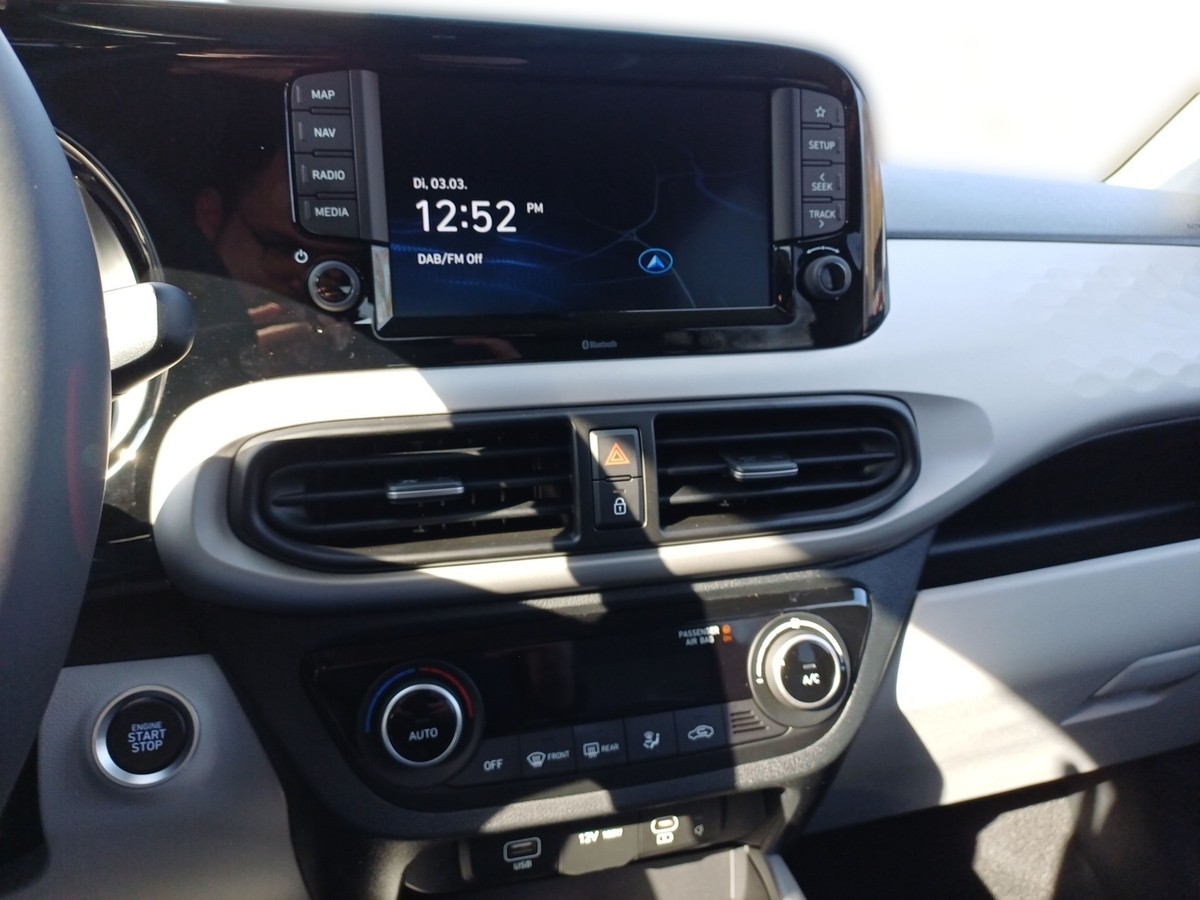 Hyundai i10 1.2 Prime 5-AT 2WD Navi+SZH+Bluetooth+USB