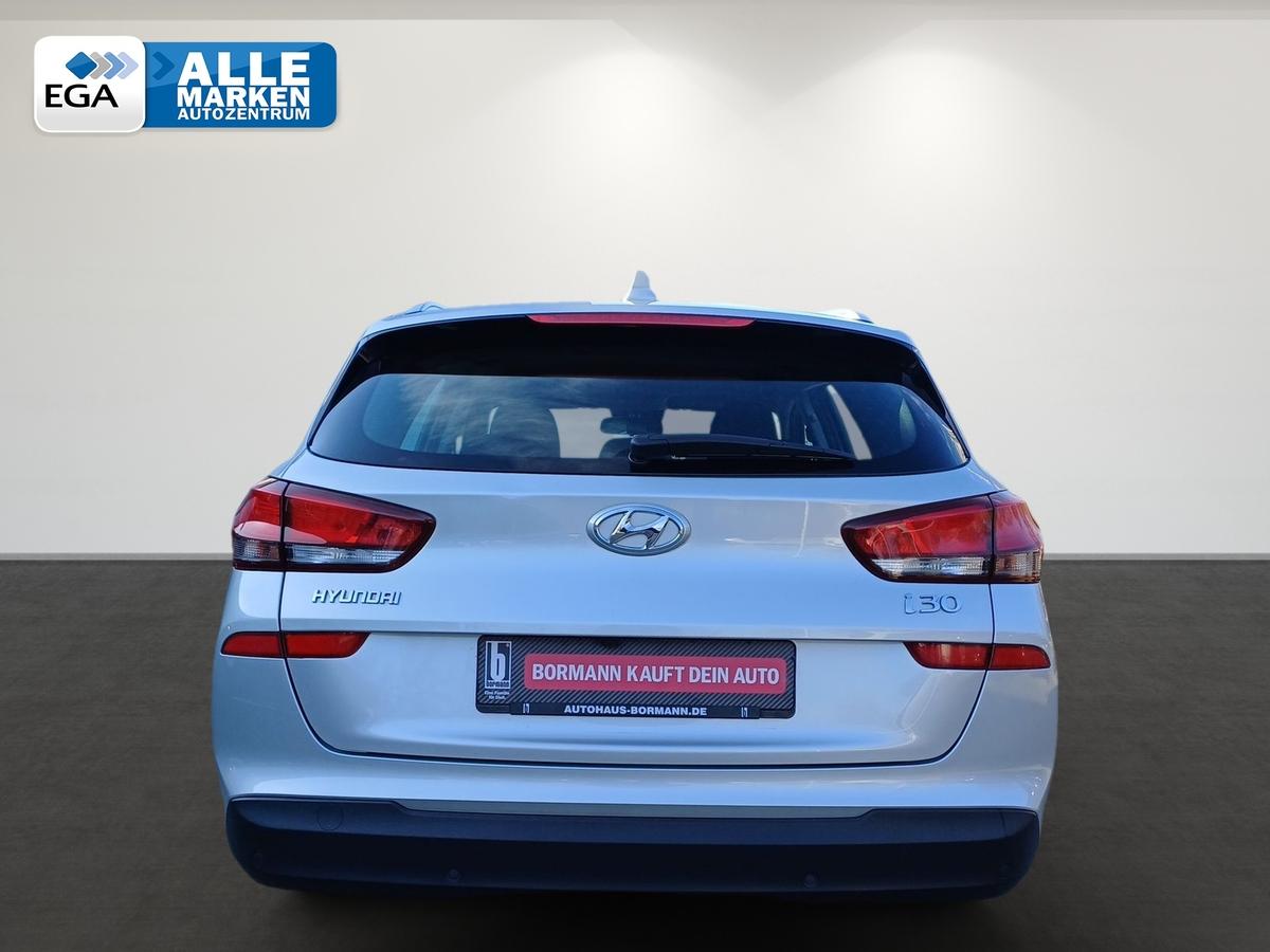 Hyundai i30 cw 1.6 CRDi Trend AHK Allwetter App Sitzh. DAB Spurh. 