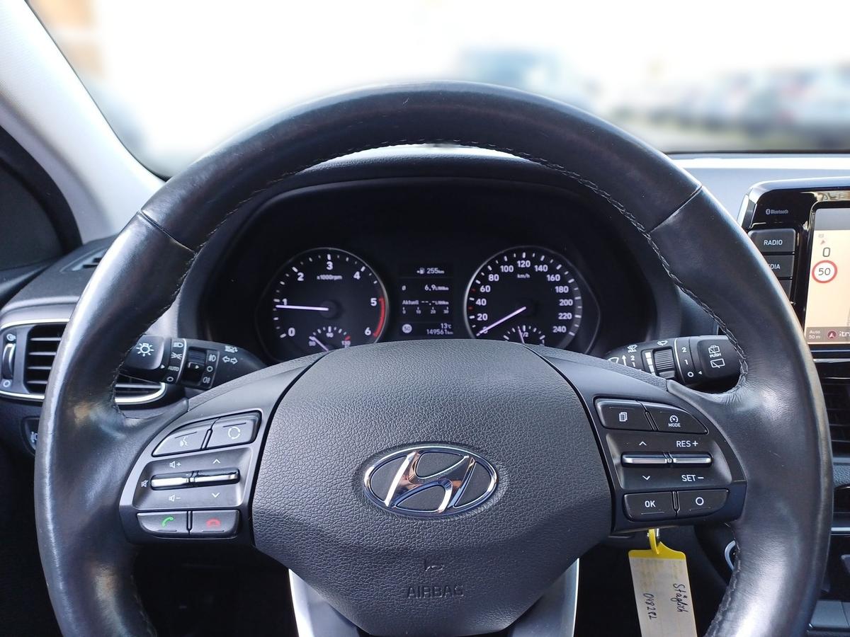 Hyundai i30 cw 1.6 CRDi Trend AHK Allwetter App Sitzh. DAB Spurh. 