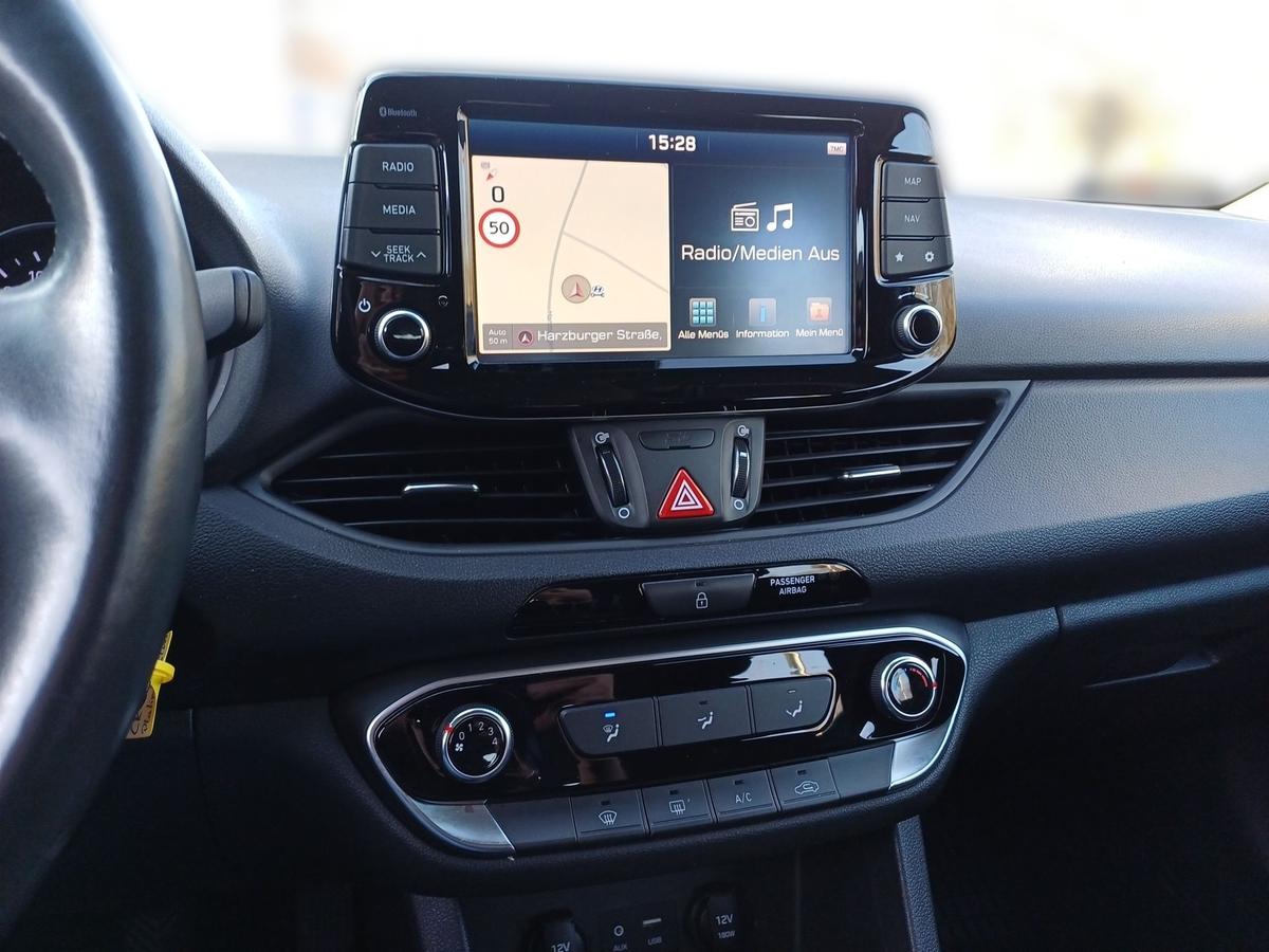 Hyundai i30 cw 1.6 CRDi Trend AHK Allwetter App Sitzh. DAB Spurh. 