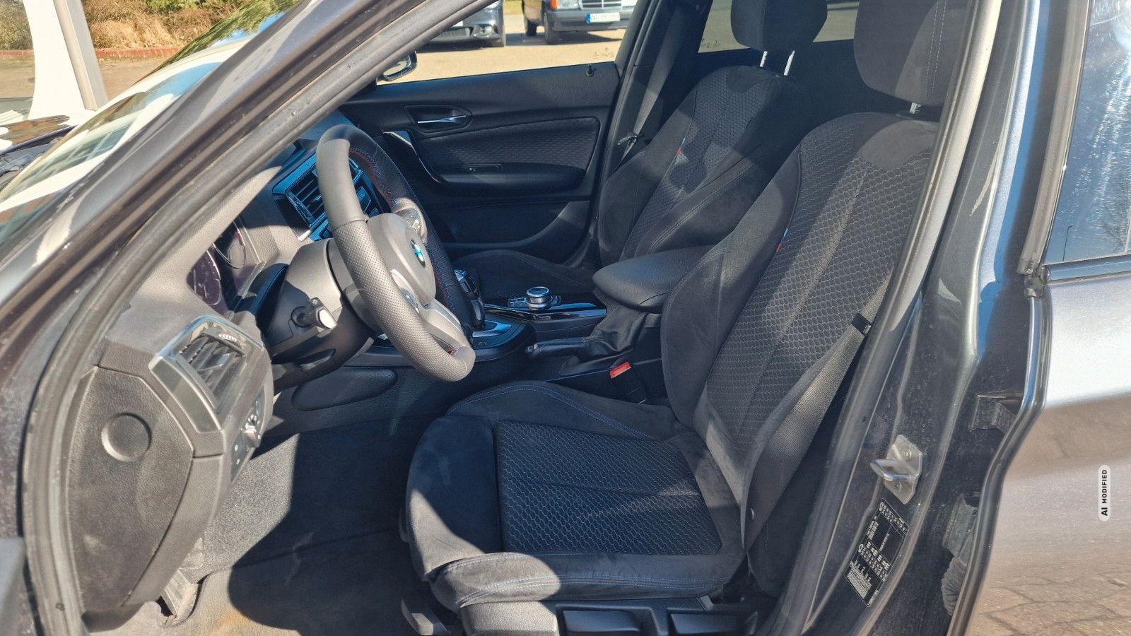 BMW 118 i M Sport Paket S/W Räder Shadow Line