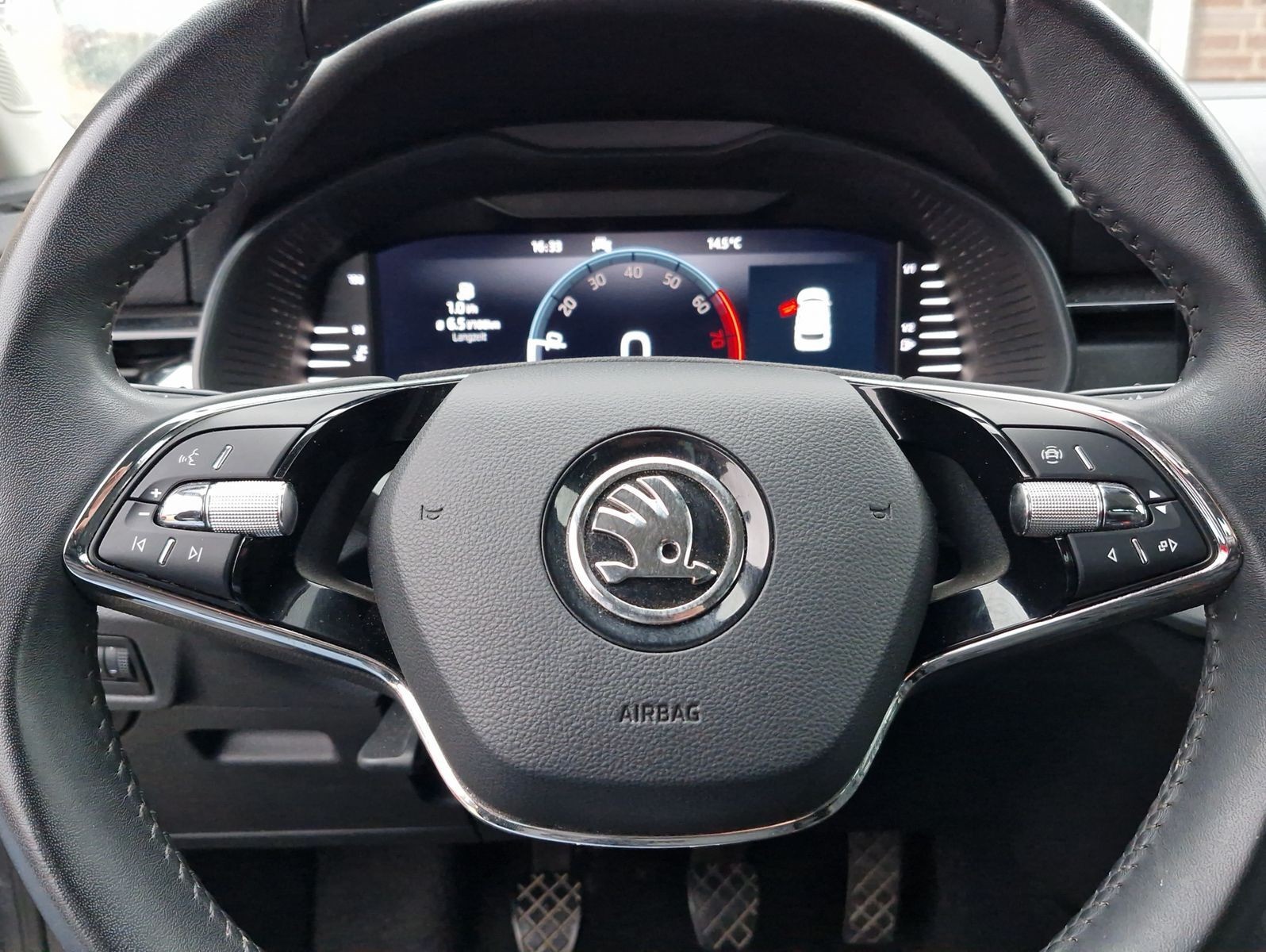 Skoda Kamiq 1.0 TSI Ambition LED Kamera PDC CarPlay Al