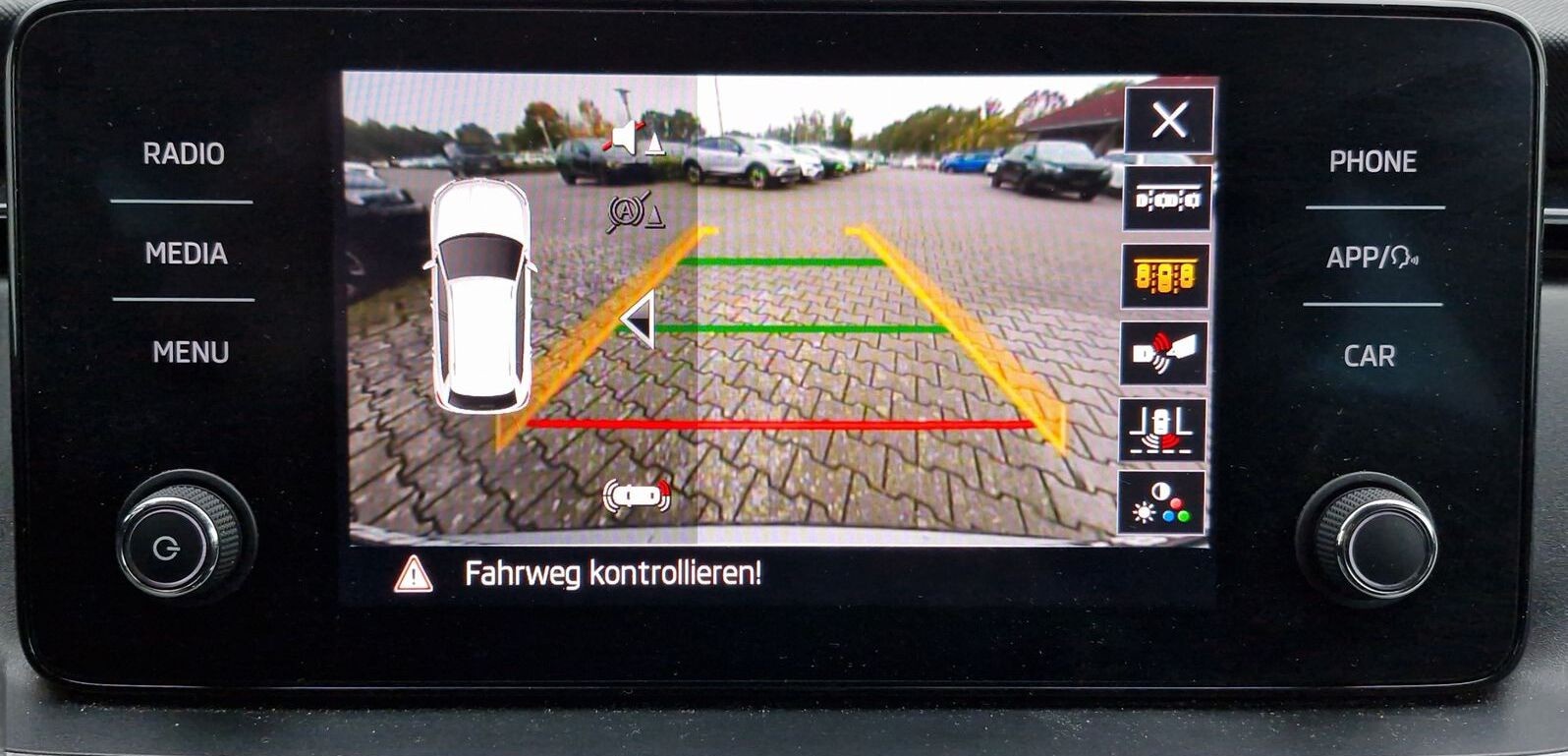 Skoda Kamiq 1.0 TSI Ambition LED Kamera PDC CarPlay Al