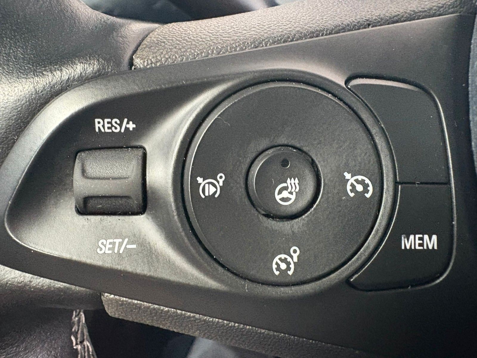 Opel Corsa F GS 1.2 74KW (100 PS) Matrix-LED Scheinw.