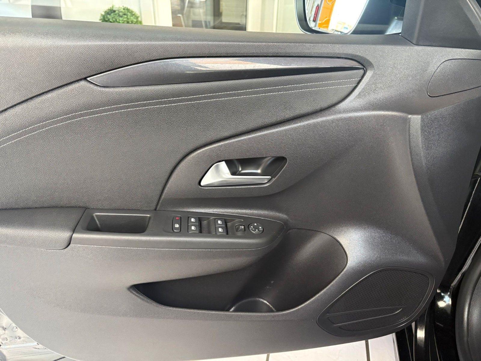 Opel Corsa F GS 1.2 74KW (100 PS) Matrix-LED Scheinw.