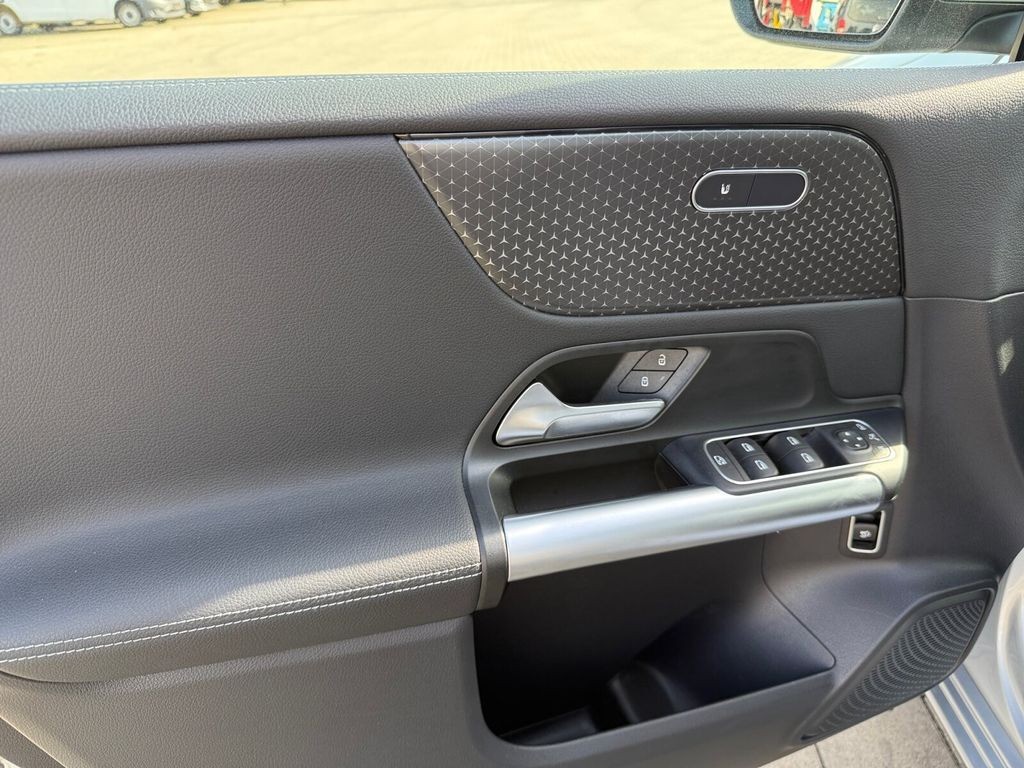 Mercedes-Benz B 180 Progressive DISTRONIC+RÜCKFAHRKAMERA+KLIMA