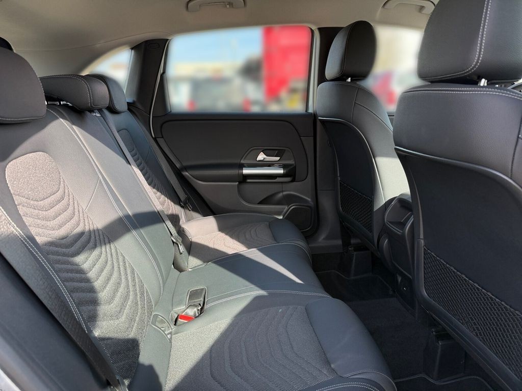 Mercedes-Benz B 180 Progressive DISTRONIC+RÜCKFAHRKAMERA+KLIMA