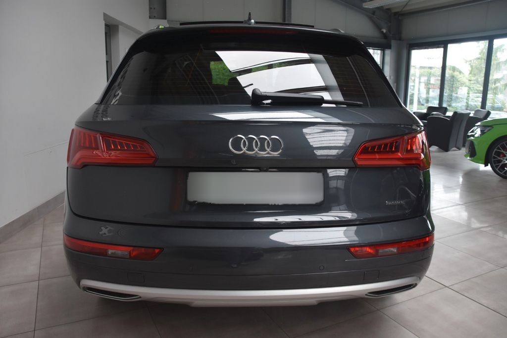 Audi Q5 45 TDI Quattro Sport MLED Pano Kamera AHK