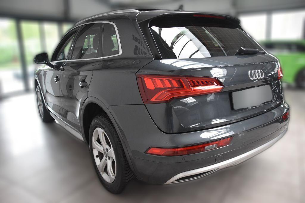 Audi Q5 45 TDI Quattro Sport MLED Pano Kamera AHK