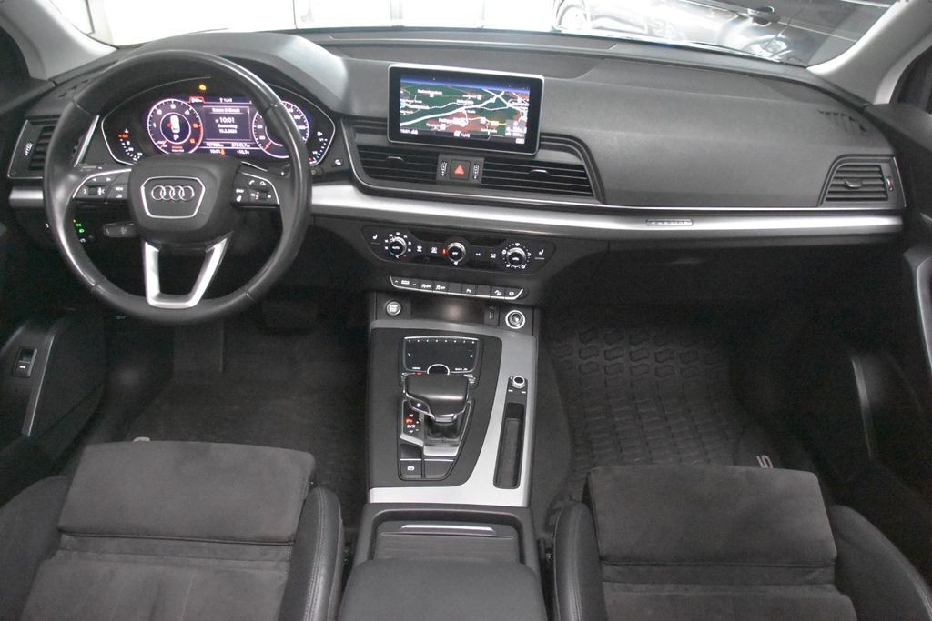 Audi Q5 45 TDI Quattro Sport MLED Pano Kamera AHK