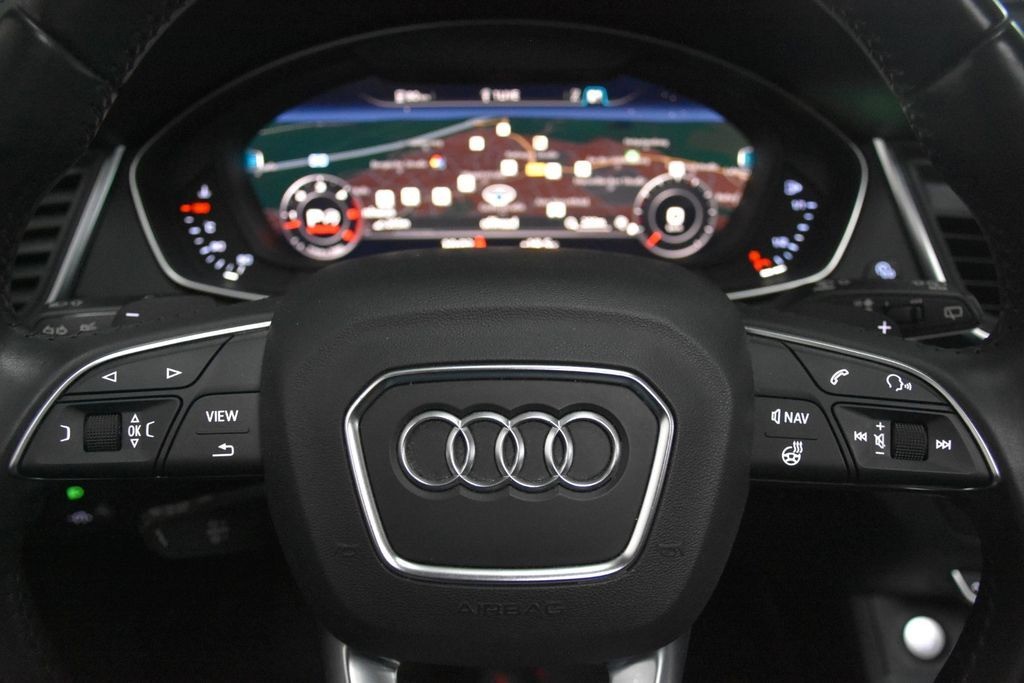 Audi Q5 45 TDI Quattro Sport MLED Pano Kamera AHK