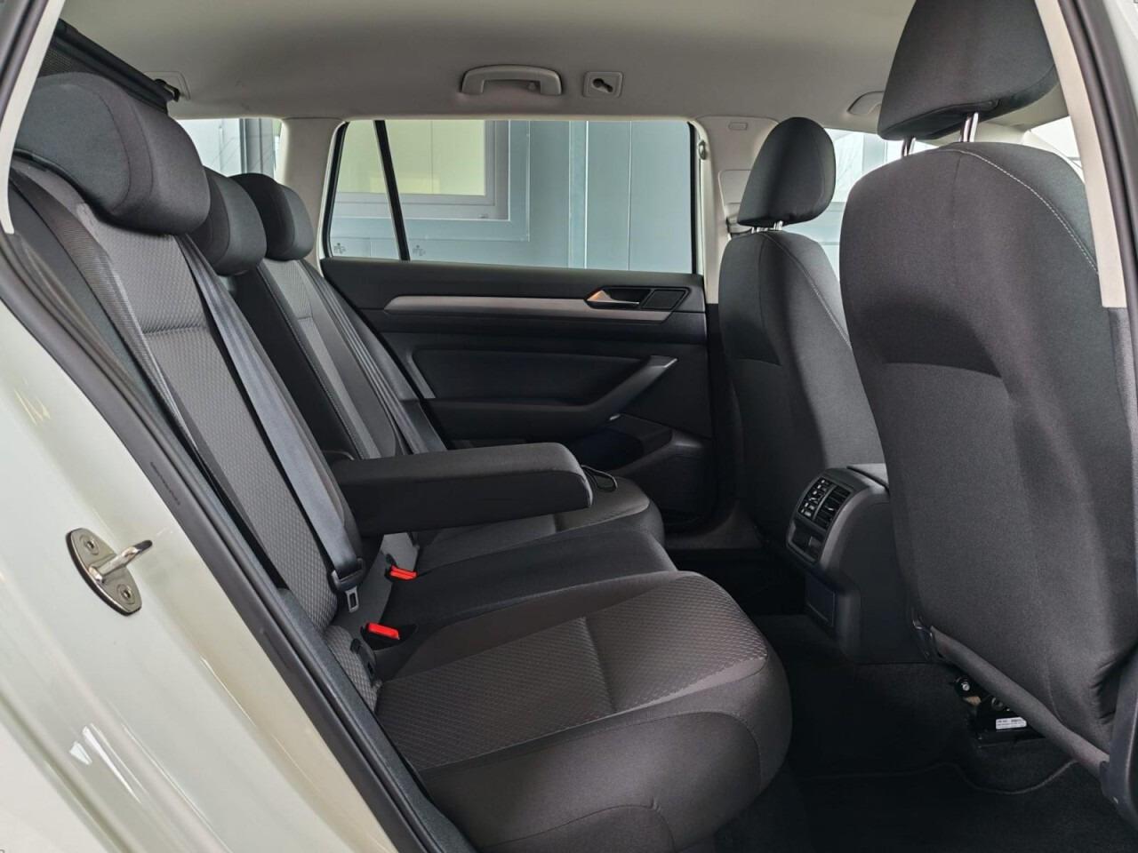 Volkswagen Passat 2.0 TDI DSG,STANDH,AHK,LED,KAMERA,ACC,DAB