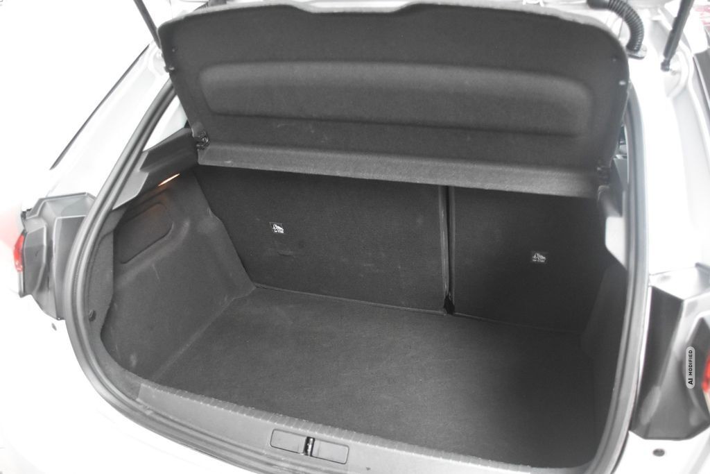 Opel Corsa F LED Navi Kamera Sitz-/Lenkhz Tempo DAB