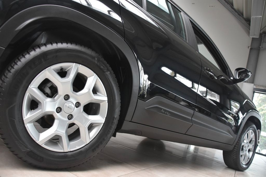 Jeep Avenger Altitude 1.2 LED Navi 180°Kamera JBL ACC
