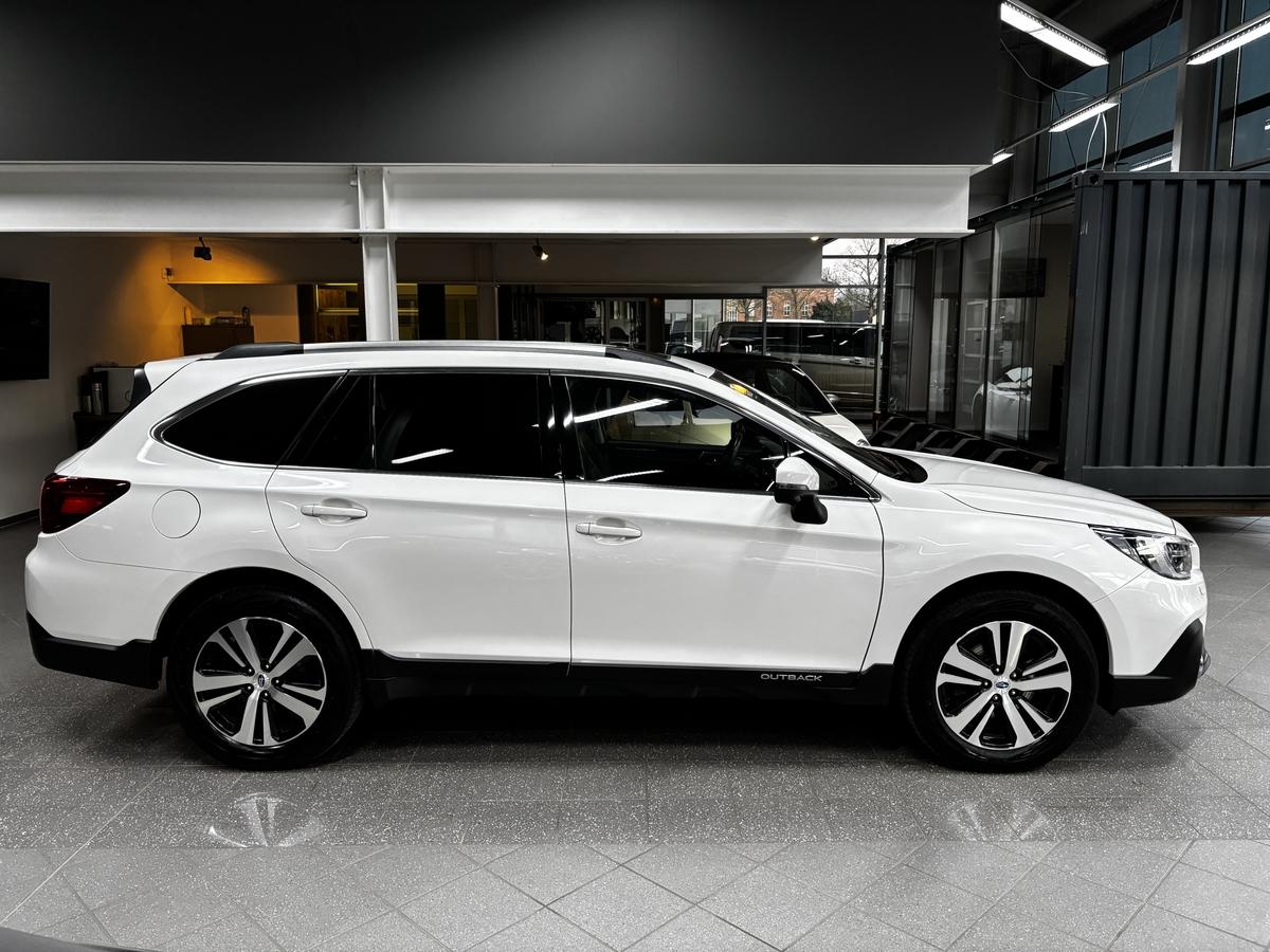 Subaru Outback 2.5i Sport AWD LED ACC H&K Navi GSD 