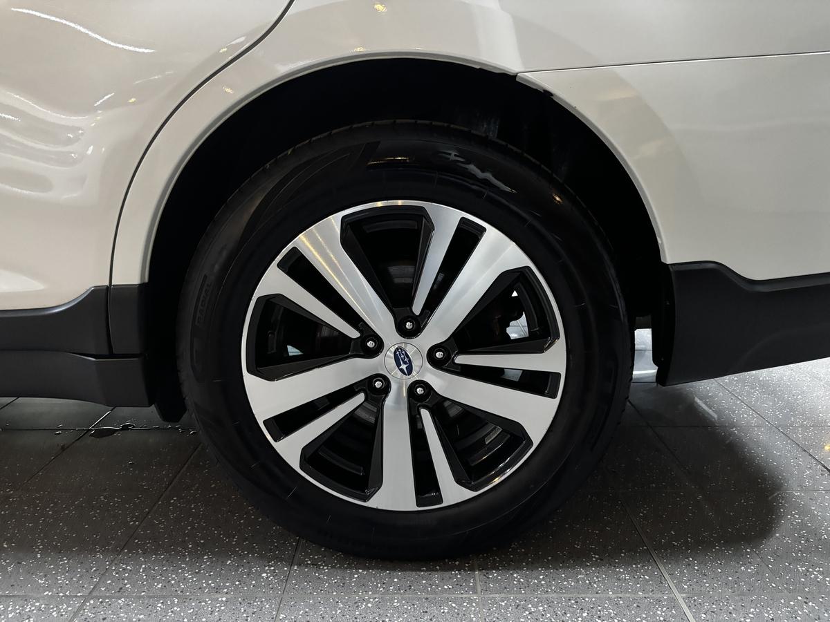 Subaru Outback 2.5i Sport AWD LED ACC H&K Navi GSD 