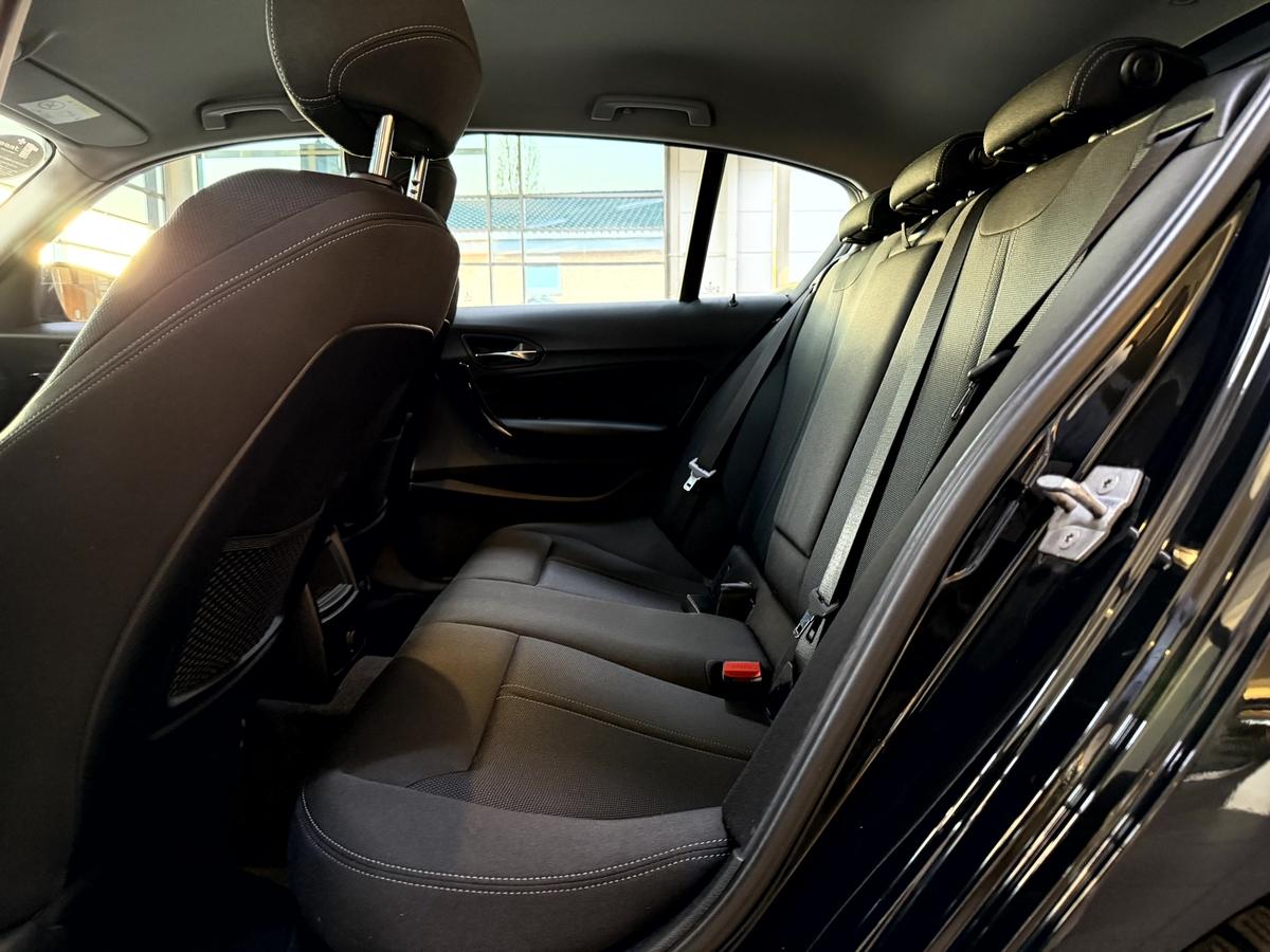 BMW 118 d Sport Line LED Navi SHZ Temp 1.Hand 