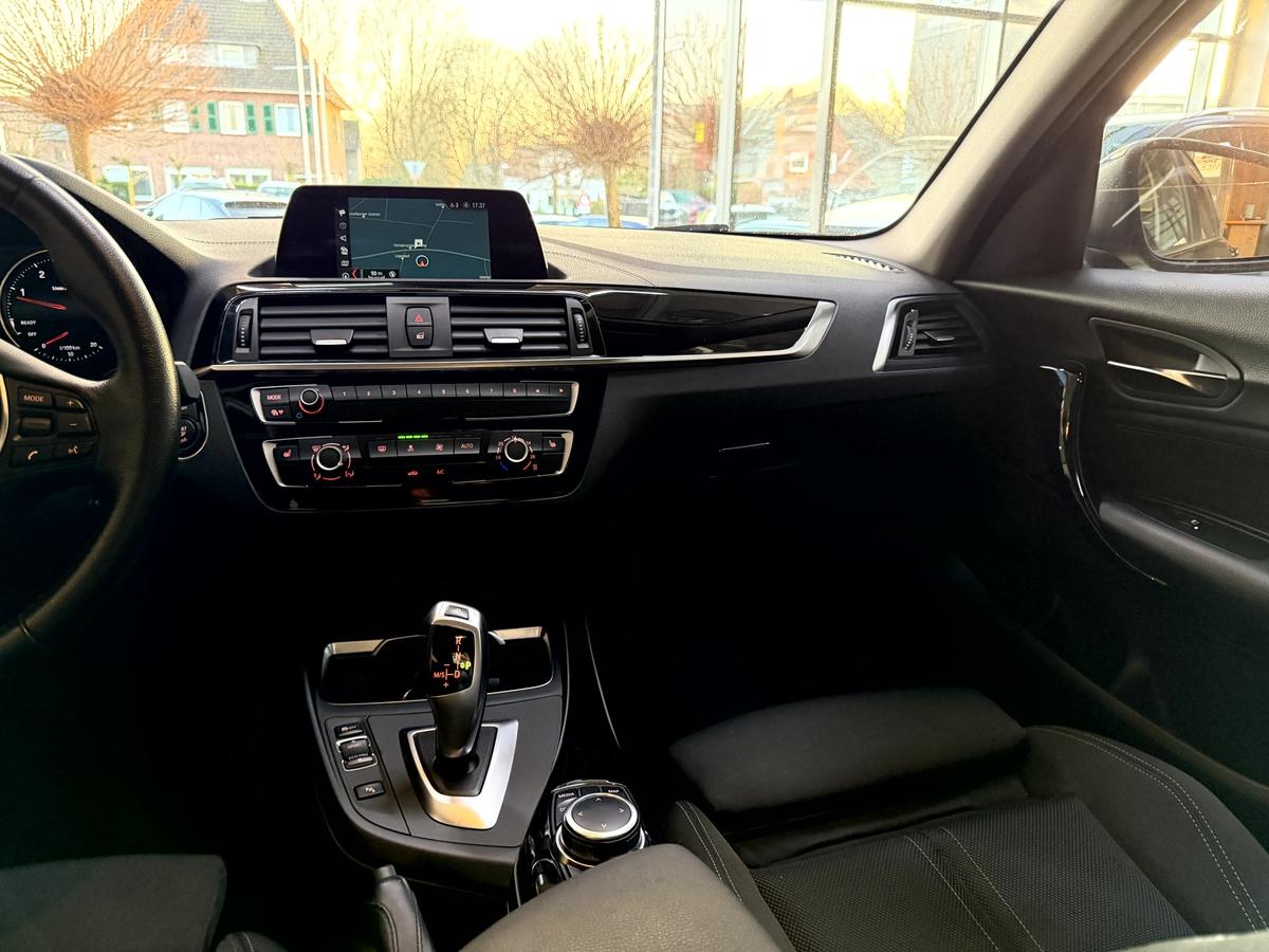 BMW 118 d Sport Line LED Navi SHZ Temp 1.Hand 