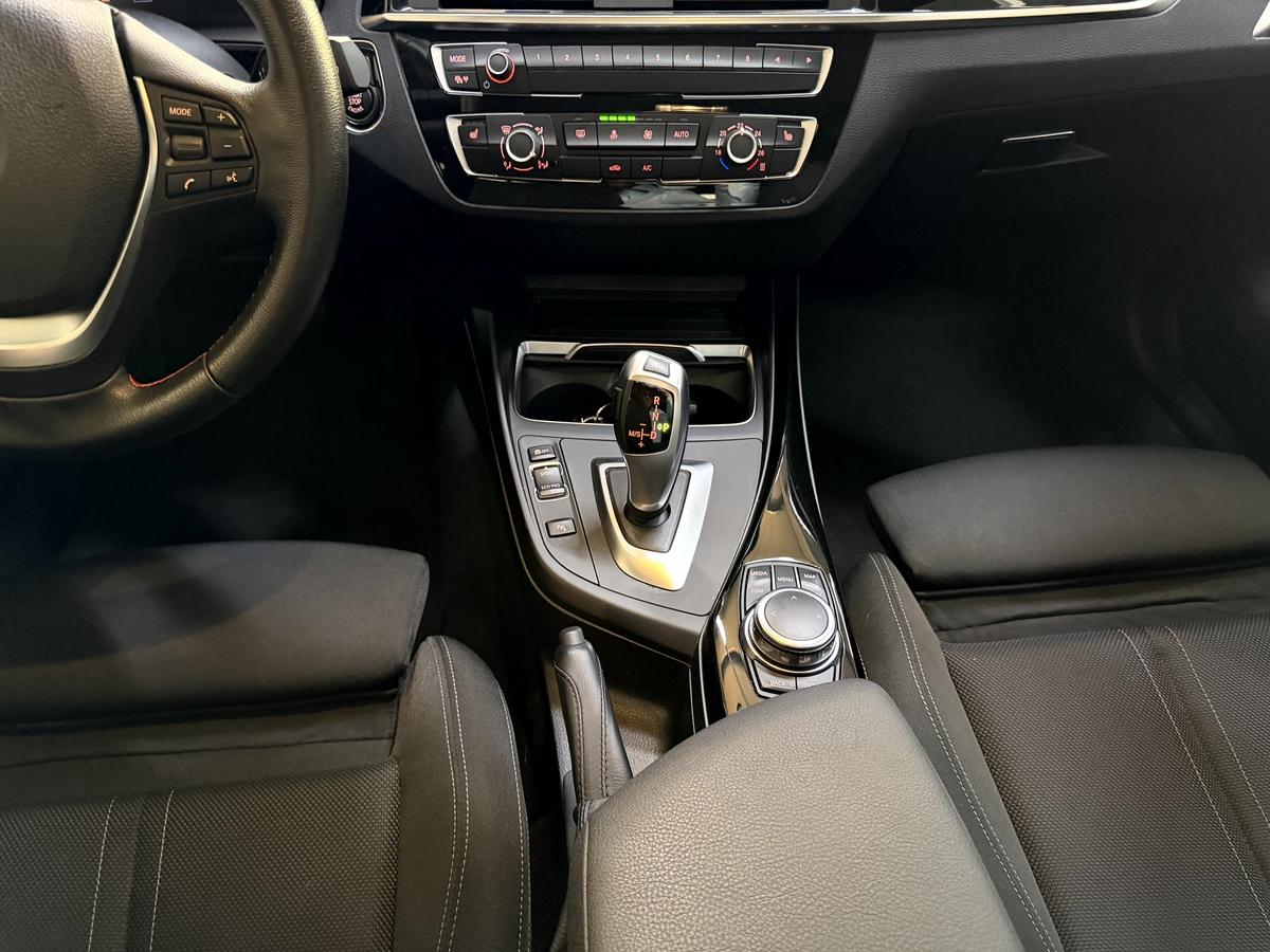 BMW 118 d Sport Line LED Navi SHZ Temp 1.Hand 