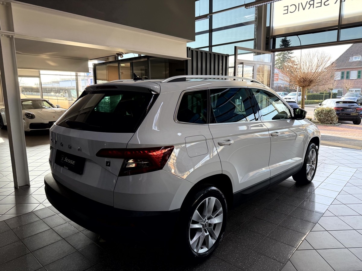 Skoda Karoq 1.5 TSI Drive 125 LED ACC Virtual R.Cam Keyless