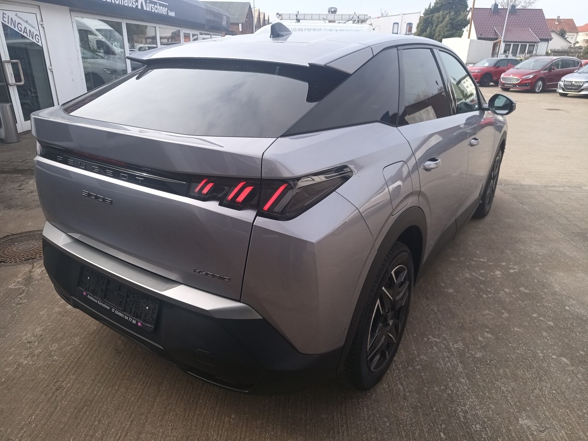 Peugeot 3008 1.2 Hybrid 136 Allure