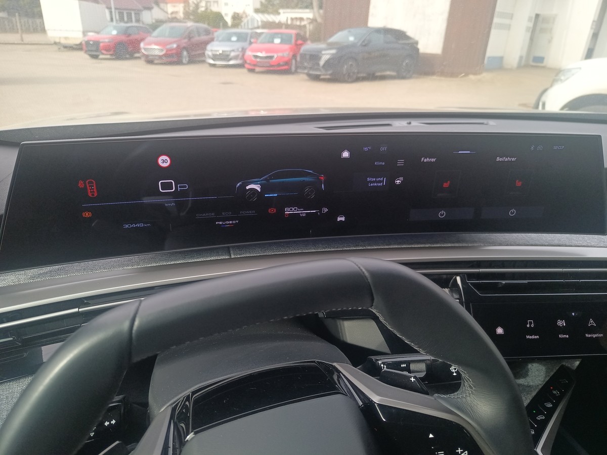 Peugeot 3008 1.2 Hybrid 136 Allure