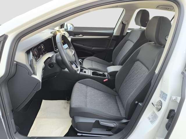 Volkswagen Golf 8 1.5 TSI Life AHK LED ACC PDC NAVI