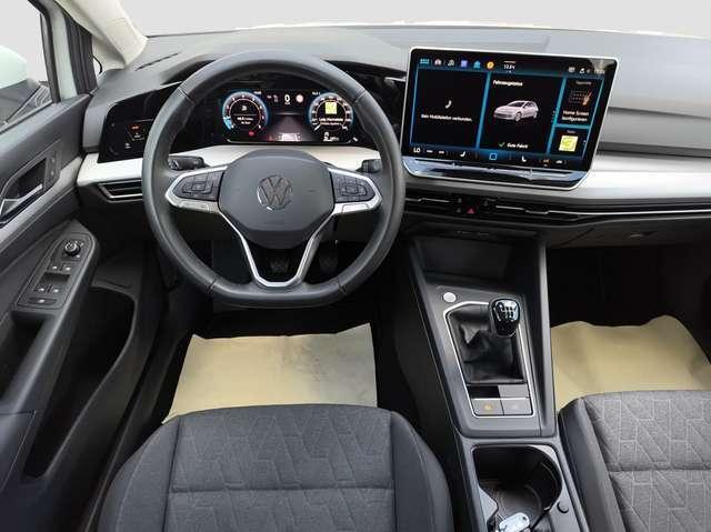Volkswagen Golf 8 1.5 TSI Life AHK LED ACC PDC NAVI