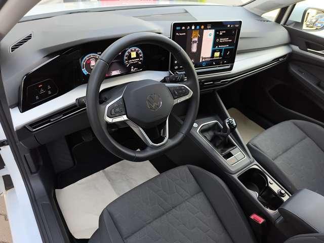 Volkswagen Golf 8 1.5 TSI Life AHK LED ACC PDC NAVI