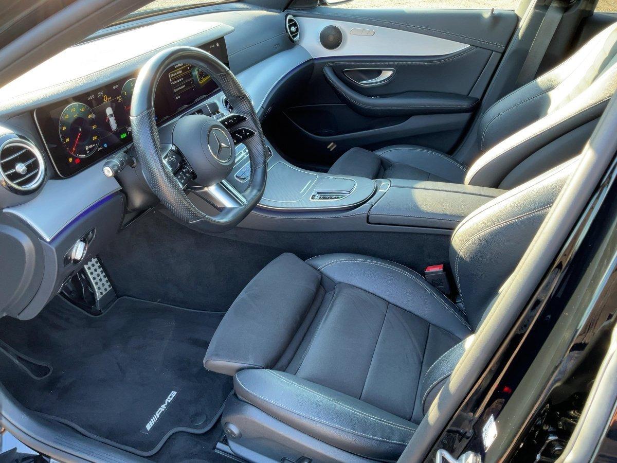 Mercedes-Benz E 220 d T AMG Line ACC,AHK,AUTOM.,LED,Luftfeder.