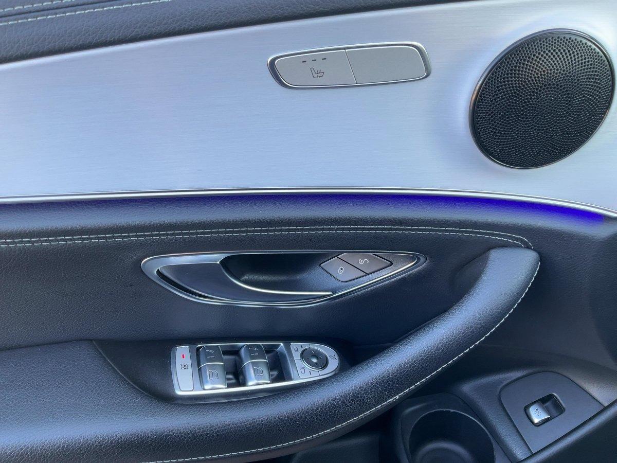 Mercedes-Benz E 220 d T AMG Line ACC,AHK,AUTOM.,LED,Luftfeder.