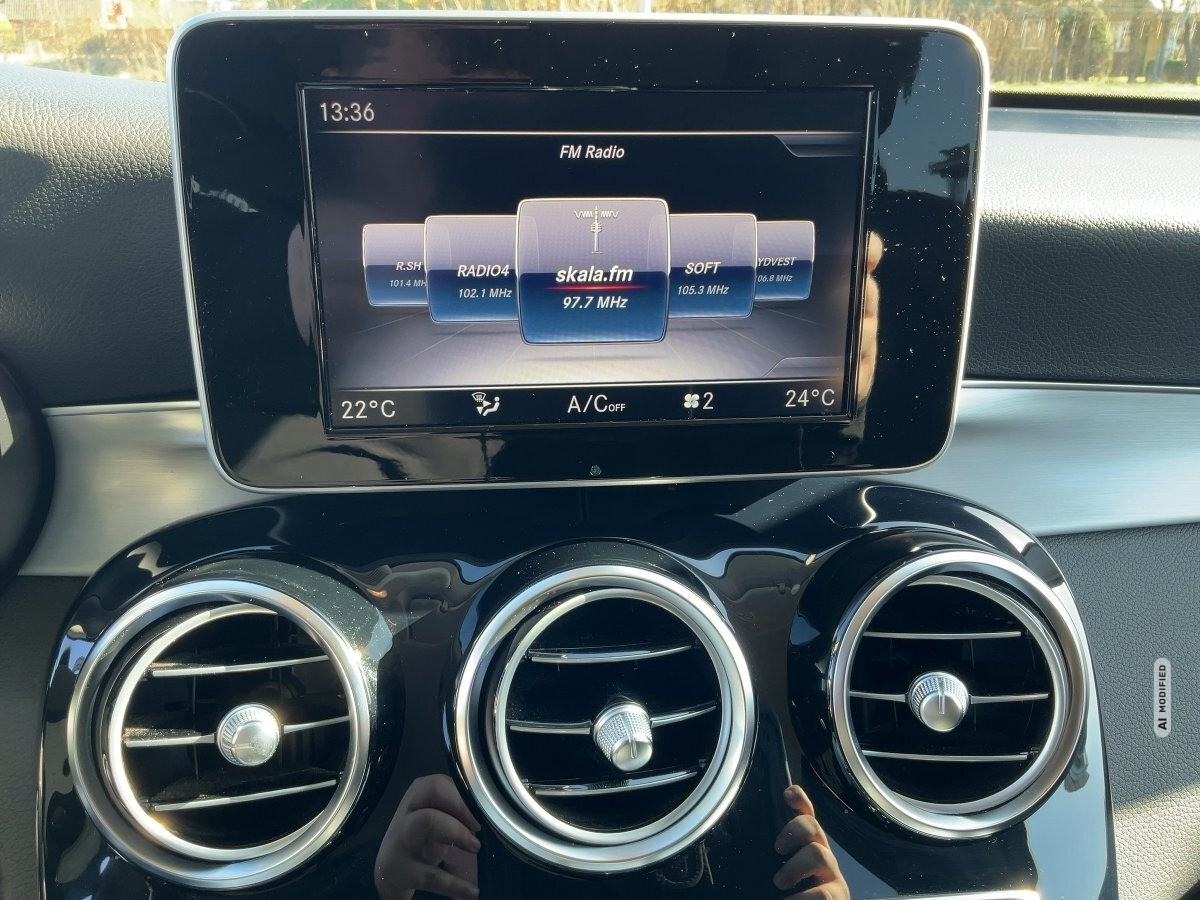 Mercedes-Benz GLC 220 d 4Matic AMG Line AHK,AUTOM.,LED,Navi,LM