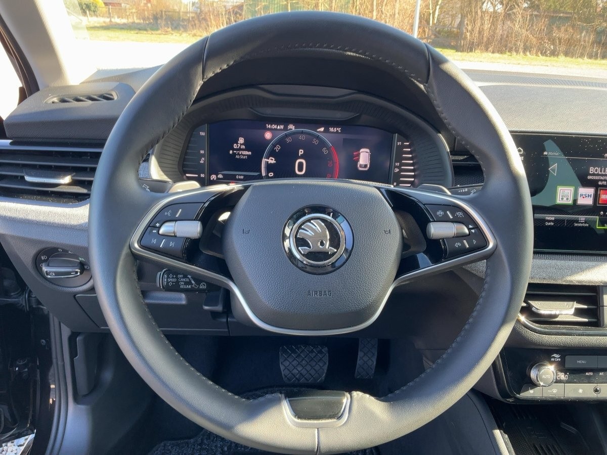Skoda Scala 1.0 TSI Selection AHK,AUTOM.,LED,PDC,SpurH