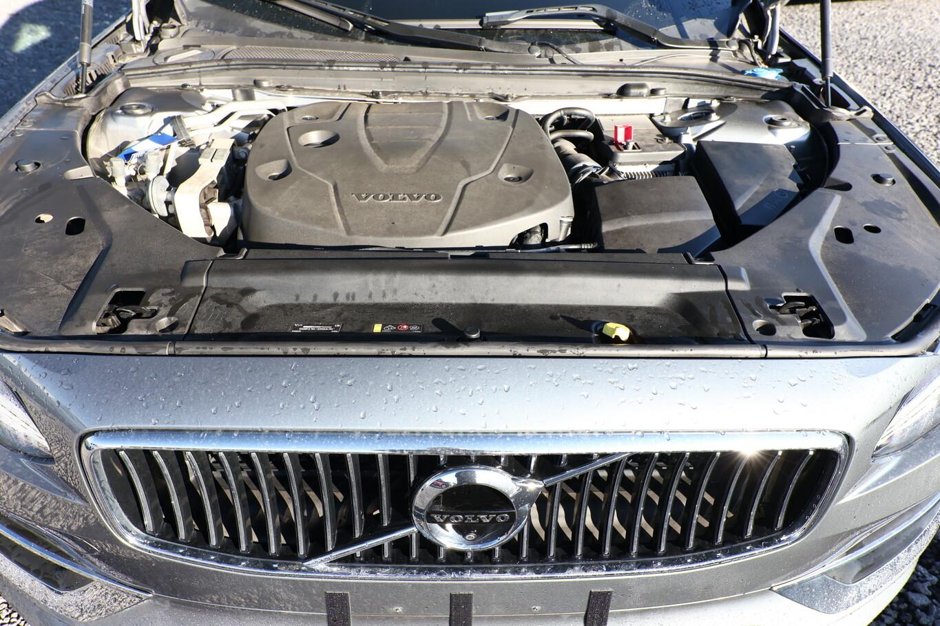 Volvo S90 S 90 D5 AWD Inscription SchiebeD HUD Kam360° Nav