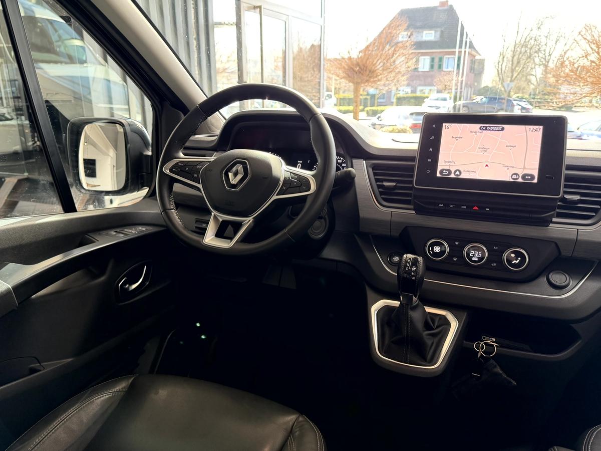 Renault Trafic  2.0 BLUE dCi 150  SpaceClass Aut. 7 Sitzer LED