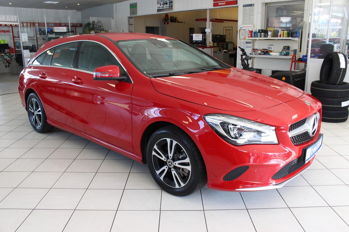 Mercedes-Benz CLA 200 Shooting Brake LED.Shooting Brake 