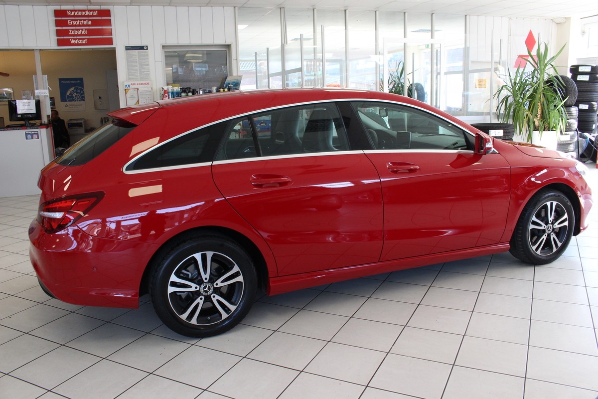 Mercedes-Benz CLA 200 Shooting Brake LED.Shooting Brake 