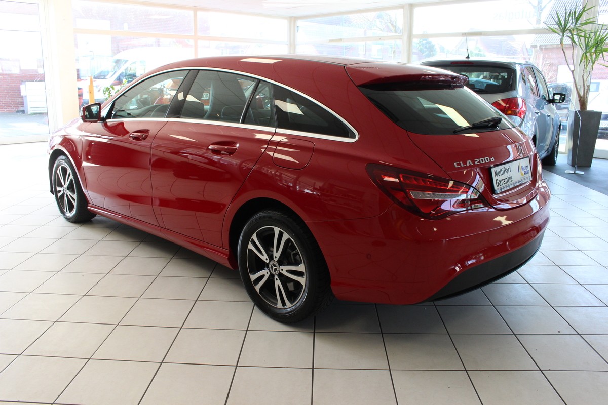 Mercedes-Benz CLA 200 Shooting Brake LED.Shooting Brake 
