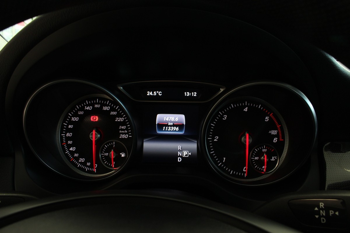 Mercedes-Benz CLA 200 Shooting Brake LED.Shooting Brake 