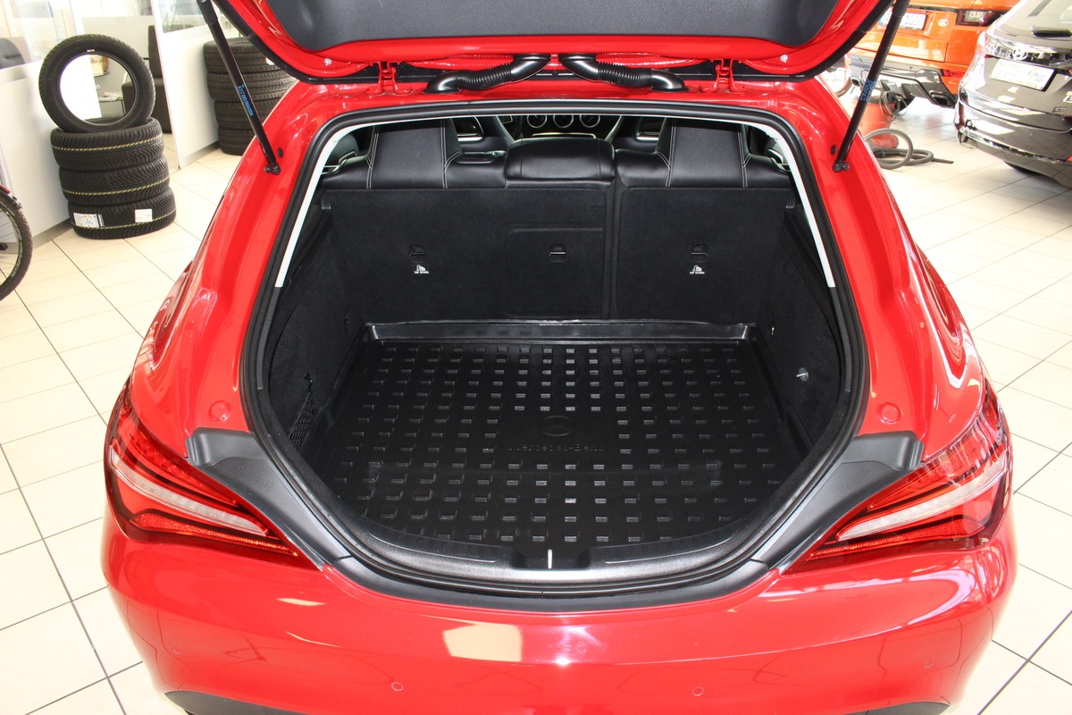 Mercedes-Benz CLA 200 Shooting Brake LED.Shooting Brake 