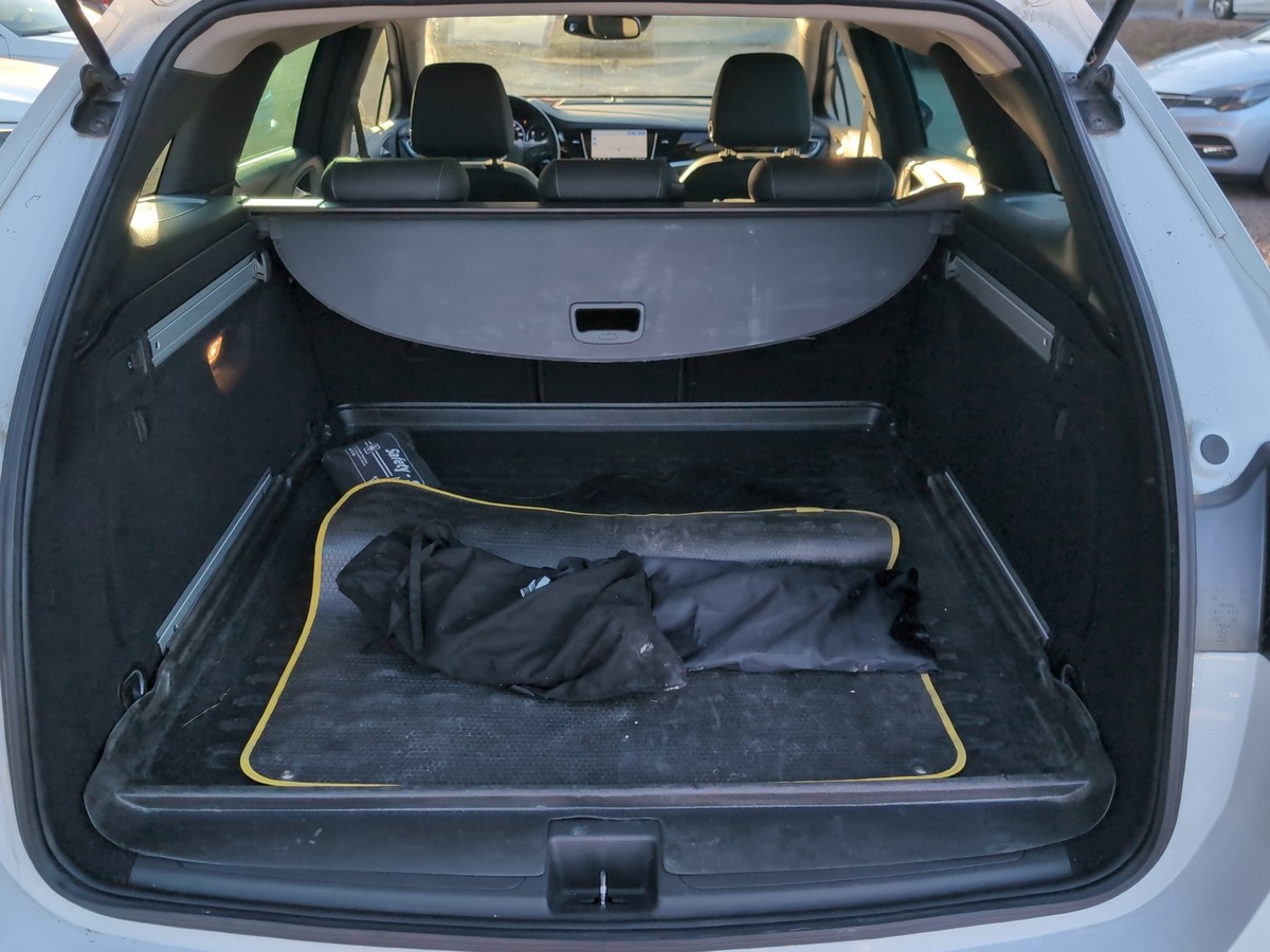 Opel Astra Sports Tourer Elegance *LED*SZH*LRH*RFK*NAVI